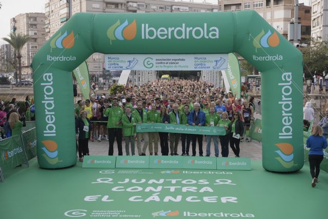 La marea verde contra el cáncer invade las calles de Murcia - 1, Foto 1