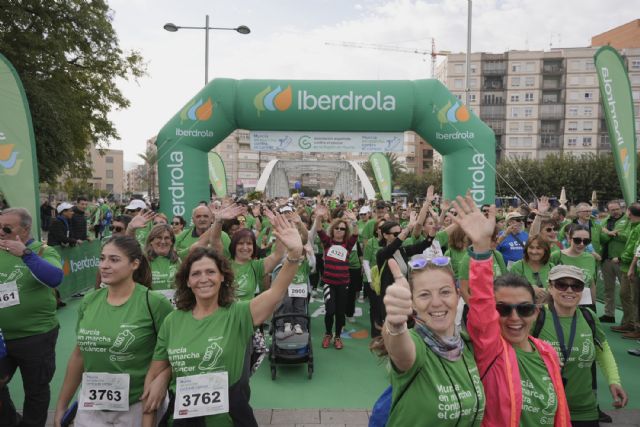 La marea verde contra el cáncer invade las calles de Murcia - 4, Foto 4