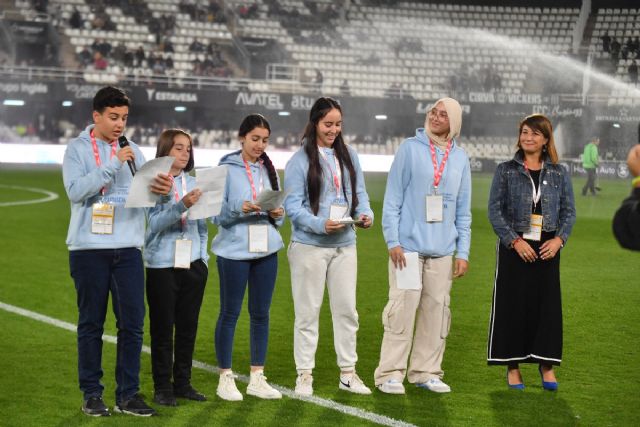 El Consejo Municipal de Infancia y Adolescencia lleva la voz de los niños cartageneros hasta el Cartagonova al partido Cartagena-Huesca - 1, Foto 1