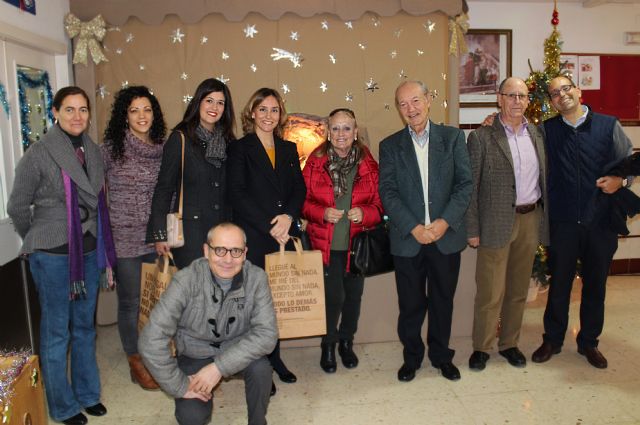 Inauguración del Belén de Jesús Abandonado con la participación de la peña huertana El Apio - 1, Foto 1