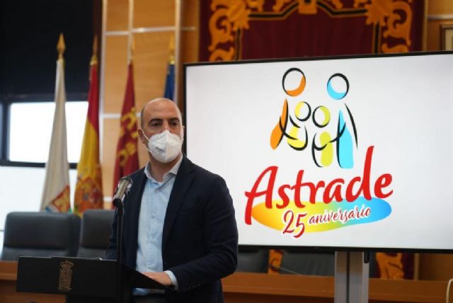 Presentación de las actividades que se van a realizar con motivo del 25 aniversario de Astrade - 2, Foto 2