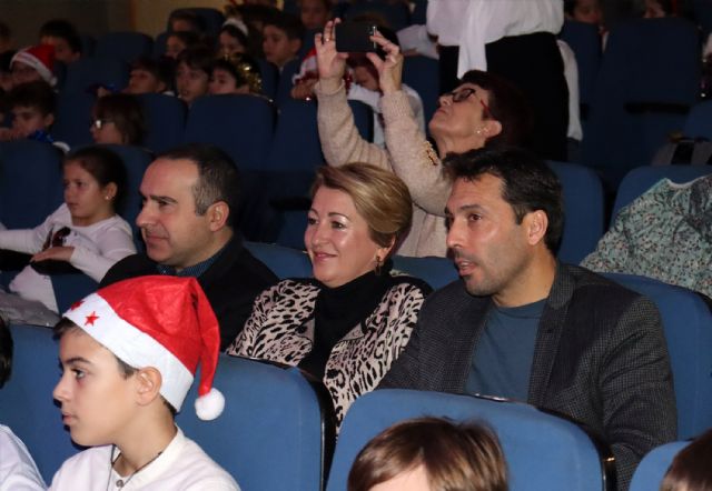 El tradicional festival escolar de villancicos no falla a su cita con la Navidad torreña - 5, Foto 5