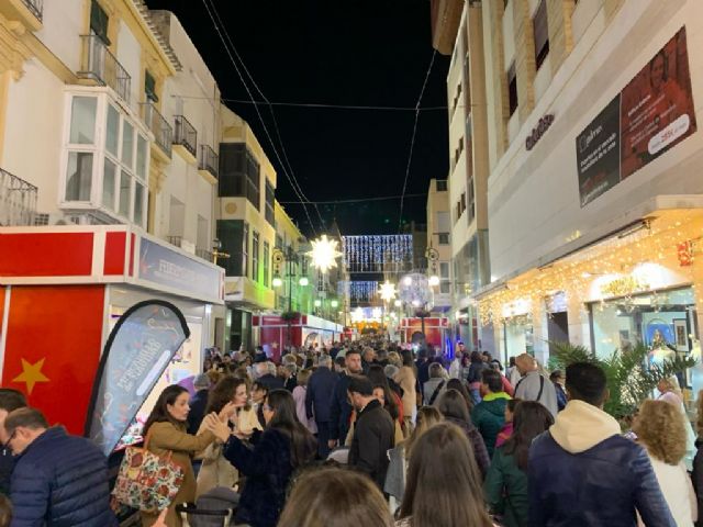 El casco histórico de Lorca se convierte en el epicentro de la Navidad gracias a las actividades realizadas en Plaza de España y su entorno - 1, Foto 1