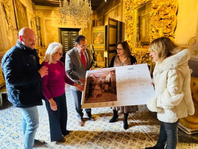 Coros y Danzas de Lorca edita un calendario para ayudar a los damnificados por la DANA de Valencia - 2, Foto 2