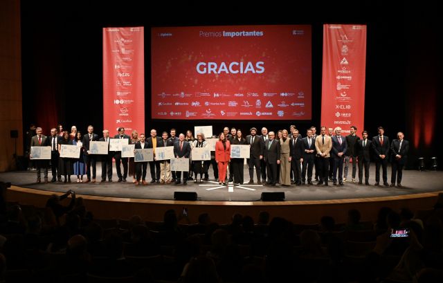 López Miras clausura los Premios Importantes 2024 de La Opinión y resalta que los galardonados inspiran a otros a seguir su camino - 1, Foto 1