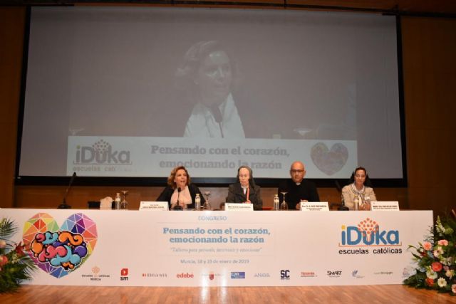 La consejera de Educación defiende la libertad de las familias durante el II Congreso de Escuelas Católicas - 1, Foto 1