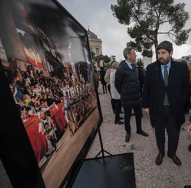 Una exposición fotográfica recrea la Semana Santa de la Región en pleno centro de Madrid - 1, Foto 1