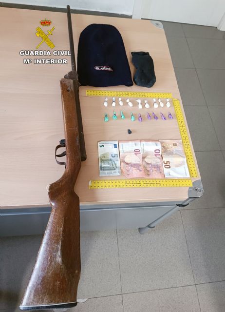 La Guardia Civil detiene a un peligroso delincuente que asaltó el domicilio de unas vecinas de Mula armado con una carabina - 3, Foto 3