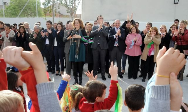 Pedro Antonio Sánchez: Dotar a la educación de los medios que necesita es la mejor inversión que podemos hacer para el futuro de la Región - 2, Foto 2