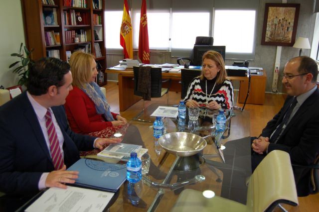 Reunión de la consejera de Educación y Universidades con la rectora de la Universidad Católica (UCAM) - 1, Foto 1