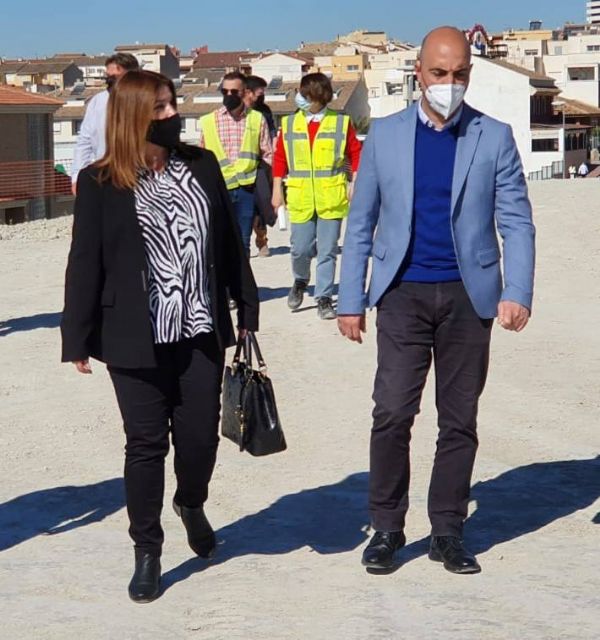 El Barrio de San Miguel contará con un aparcamiento disuasorio provisional, junto al IES Cañada de las Eras,  con 161 plazas para automóviles, 15 de ellas reservadas para personas con movilidad reducida - 1, Foto 1