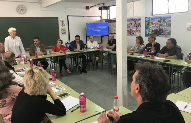 La Comunidad ofrece 14.605 plazas para las enseñanzas de Educación de Adultos, 545 más que este curso - 1, Foto 1