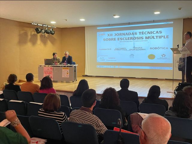 Salud participa en las XII Jornadas Técnicas sobre Esclerosis Múltiple del Área III - 2, Foto 2