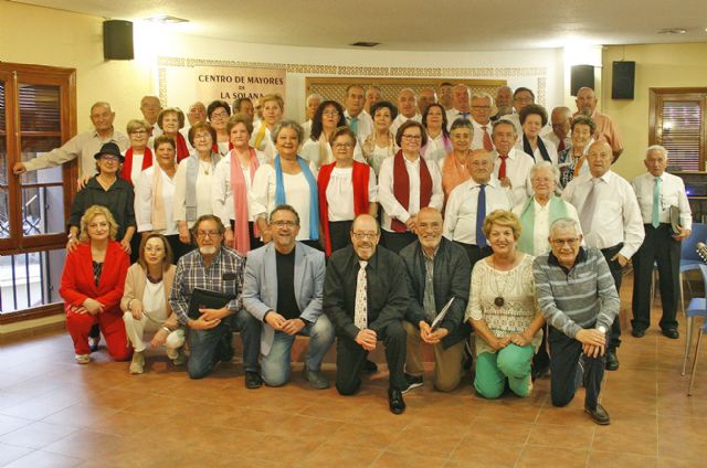 En La Solana se fusionó, con gran éxito, música y poesía en 'Palabras Mayores' de la mano del Grupo Oretania y los Amigos de la Música - 1, Foto 1