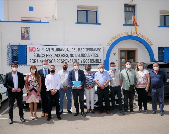 El PP acusa al Gobierno de Sánchez de esquilmar social y económicamente al sector pesquero - 1, Foto 1