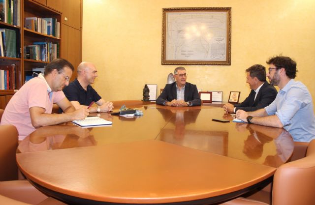 El presidente de la CHS mantiene una reunión con la Junta Rectora del Colegio de Ingenieros, Caminos, Canales y Puertos de la Región de Murcia - 1, Foto 1