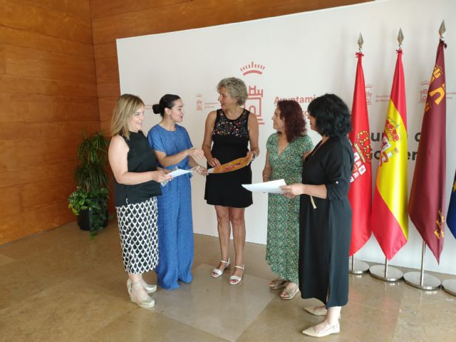 El Ayuntamiento de Murcia y la OMEP se alían para ofrecer mejores herramientas a las mujeres emprendedoras del municipio - 2, Foto 2