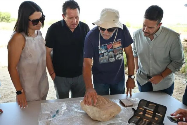 Hallada una nueva pieza arqueológica en la villa romana de Los Villaricos de Mula - 1, Foto 1