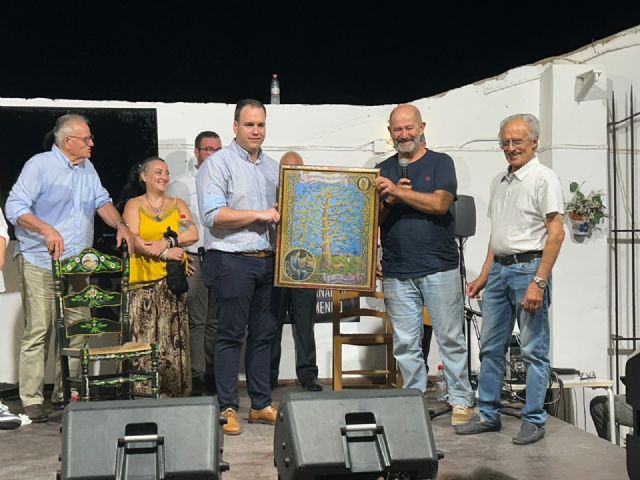 Los 'Cardoso' iluminan la noche trovera de Lo Ferro en el primer día de actividades del Festival Los 'Cardoso' iluminan la noche trovera de Lo Ferro en el primer día de actividades del Festival