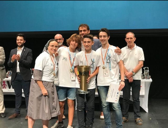 Seis equipos de centros educativos de Murcia, Madrid, Tenerife, Ibiza y Badalona ganan la olimpiada nacional de robótica - 3, Foto 3