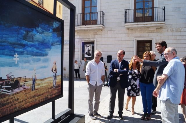 La exposición ´Cruces de Caravaca´ inicia en Orihuela su viaje fuera de la Región - 1, Foto 1