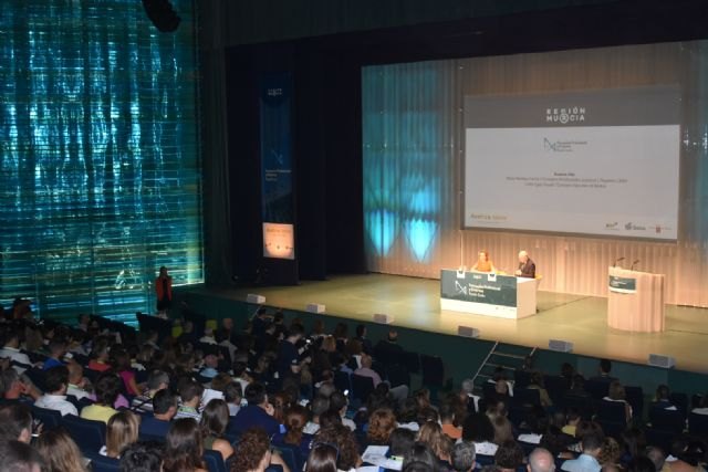 650 profesionales asisten aI I congreso nacional de Formación Profesional dual - 1, Foto 1