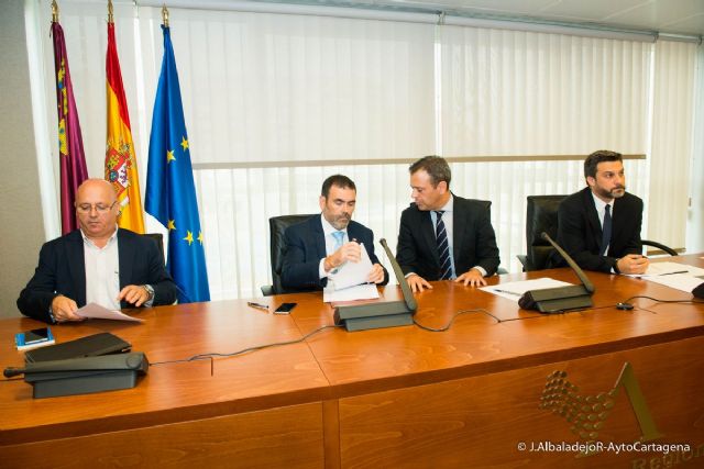 El alcalde expone en la Comisión de Empleo de la Asamblea Regional medidas para ayudar a los emprendedores y favorecer la formación - 2, Foto 2