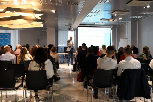 La innovación y el cambio de mentalidad empresarial, factores clave para fomentar el compromiso laboral - 1, Foto 1