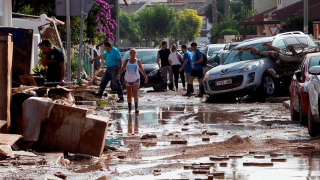 Las cofradías torreñas, con los afectados por las inundaciones de la gota fría en la Región de Murcia - 1, Foto 1