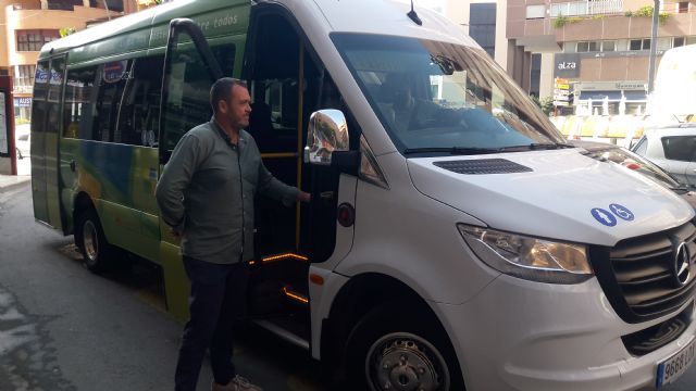 Los vecinos de pedanías llevan esperando tres años a que el PSOE redacte el estudio de viabilidad del Taxi Rural, que iba a realizar con urgencia - 1, Foto 1