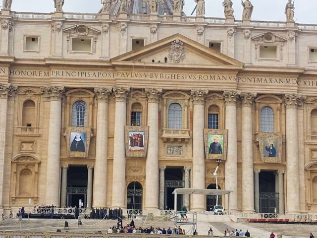 Una delegación institucional encabeza la peregrinación a Roma de unos 200 lorquinos para asistir a la canonización del beato Pedro Soler - 1, Foto 1