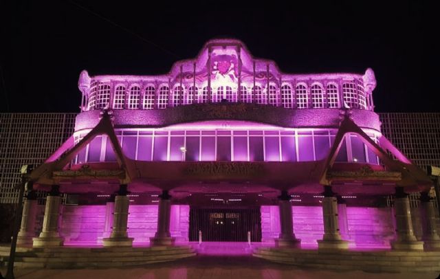 La Asamblea Regional se ilumina de rosa con motivo del Día Mundial contra el Cáncer de Mama - 1, Foto 1