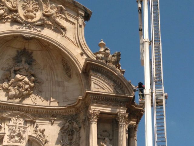 Cultura abre expediente de emergencia por la fachada norte de la Catedral tras la denuncia de Huermur - 2, Foto 2