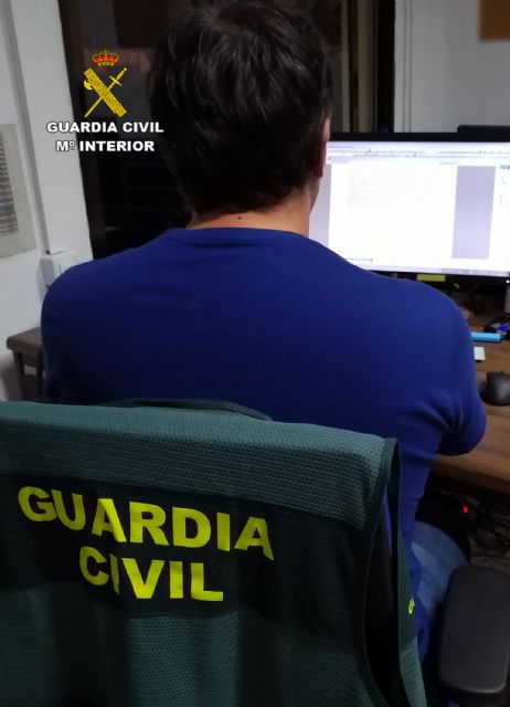 La Guardia Civil detiene a un vecino de Beniaján por estafar a varias ciudadanos extranjeros de avanzada edad - 1, Foto 1