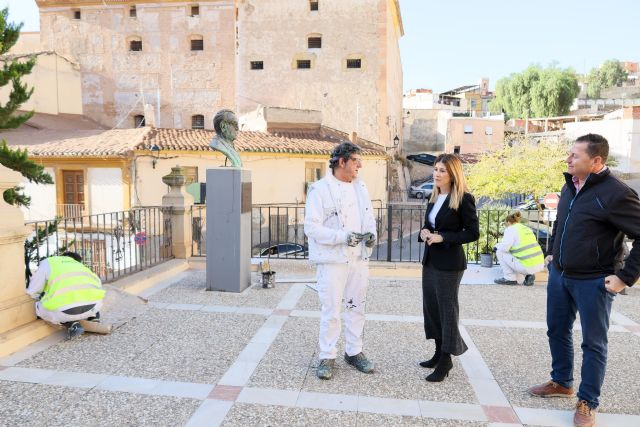 'Operación pintura' en el casco antiguo en las vísperas de los días grandes de las fiestas de musulmanes, judíos y cristianos de San Clemente - 3, Foto 3