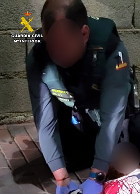 La Guardia Civil salva a un vecino de Archena practicándole un torniquete - 3, Foto 3