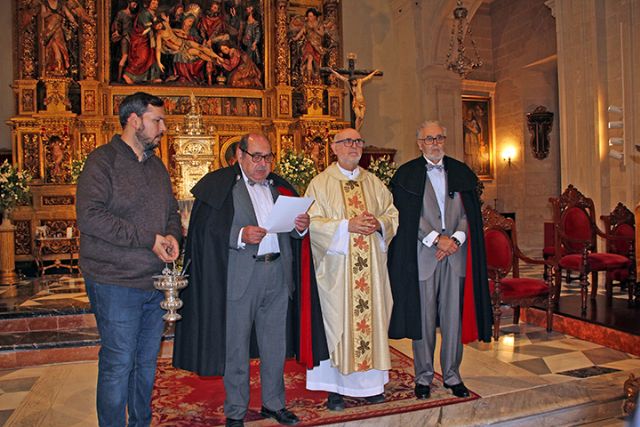 Tradición y elegancia en Sevilla: celebración anual de San Martín por los capistas hispalenses - 1, Foto 1