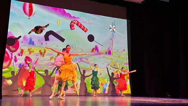 La magia de la Navidad se sube al escenario del CAES con la Escuela de Danza de Torre Pacheco - 2, Foto 2