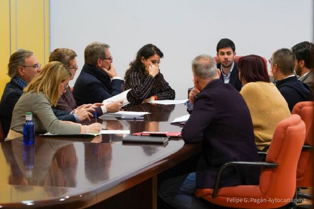 La baja por paternidad Manuel Torres y la entrada de Vox en el Gobierno obliga a modificar el régimen de dedicación y retribuciones de algunos concejales - 1, Foto 1