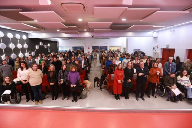 Fundación ONCE otorga en Murcia 5 becas a estudiantes con discapacidad - 2, Foto 2