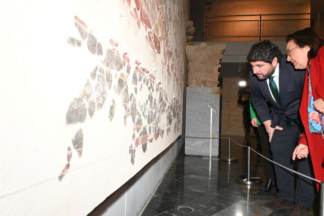 Fernando anuncia la apertura al público del pórtico del Teatro Romano de Cartagena con visitas guiadas - 2, Foto 2