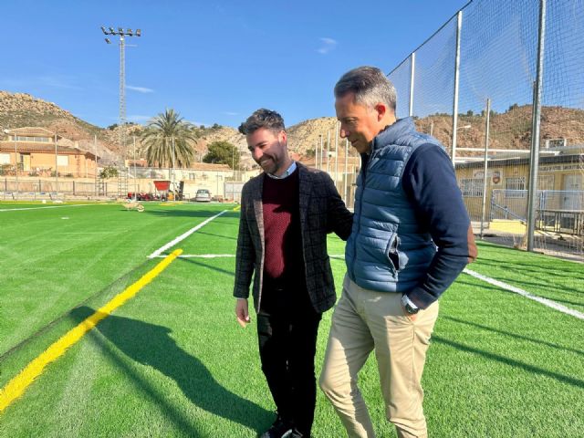 La rehabilitación del campo de fútbol Alfonso Embarre, en el barrio de San Cristóbal, en su recta final - 3, Foto 3