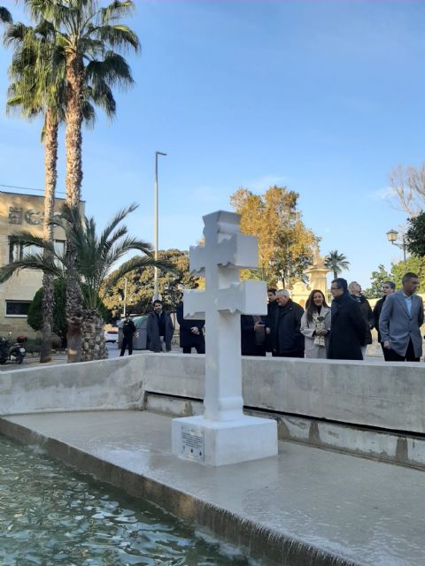 Fundación Camino de la Cruz, en la que participa la Comunidad, y Ayuntamiento de Caravaca hacen presente la imagen de la reliquia en Murcia - 1, Foto 1