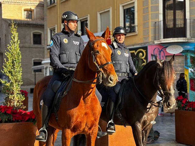 La Policía Local despliega un operativo especial para garantizar la seguridad en Nochebuena y Nochevieja - 3, Foto 3