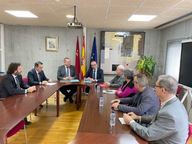 Comunidad y agentes sociales y económicos perfilan los últimos detalles de una nueva 'Estrategia de Seguridad y Salud Laboral' - 1, Foto 1