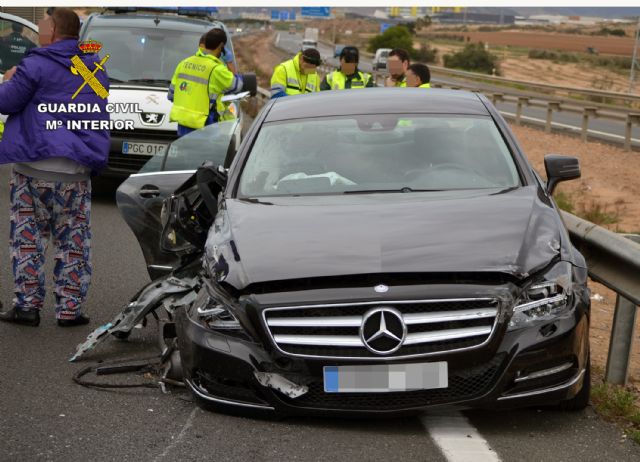 La Guardia Civil detiene a un conductor por circular varios kilómetros en sentido contrario - 1, Foto 1