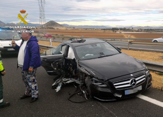 La Guardia Civil detiene a un conductor por circular varios kilómetros en sentido contrario - 2, Foto 2