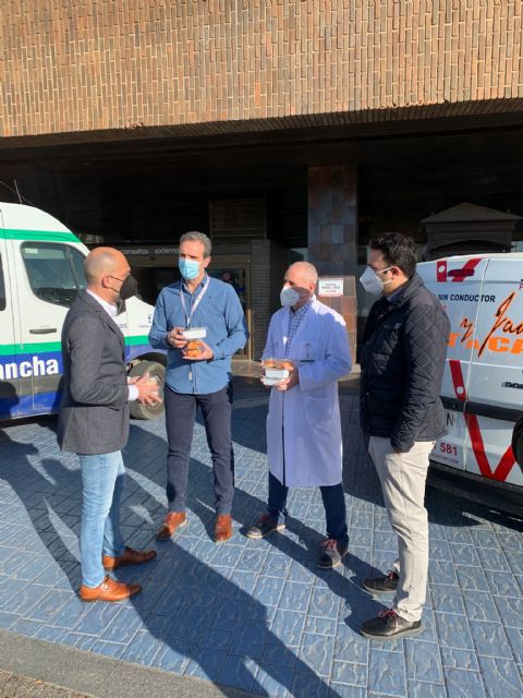 Hospital de Albacete recibe un sano reconocimiento del SCRATS por la labor de sus sanitarios ante la pandemia - 5, Foto 5