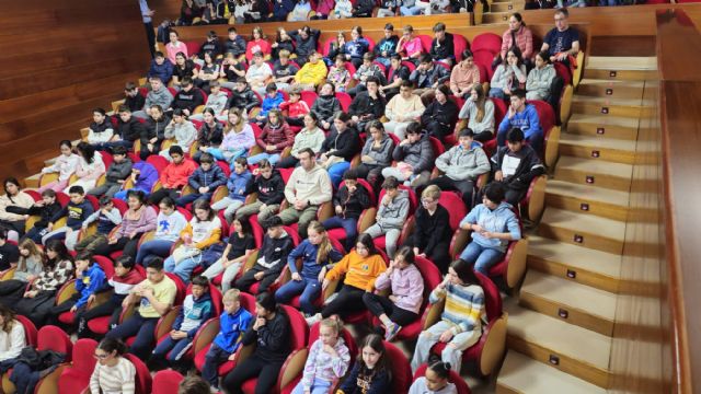 113 estudiantes participan en las jornadas 'mujeres del ámbito científico tecnológico de la Región de Murcia' organizadas por el Ayuntamiento de Murcia - 2, Foto 2