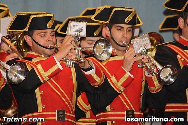 Movidaochentanoventa Lorca Murcia - Pedazo de Cadena Musical nos han dejado  los Reyes Magos🐪🐪🐪para escuchar en Vinilo a los artistas que vienen para  la IX Edición del Festival de Primavera 🕺🌹 Alguien